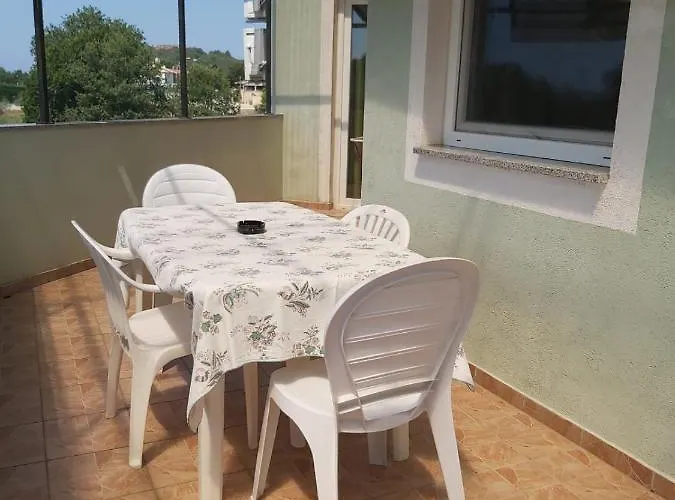 Natasa Apartamento *